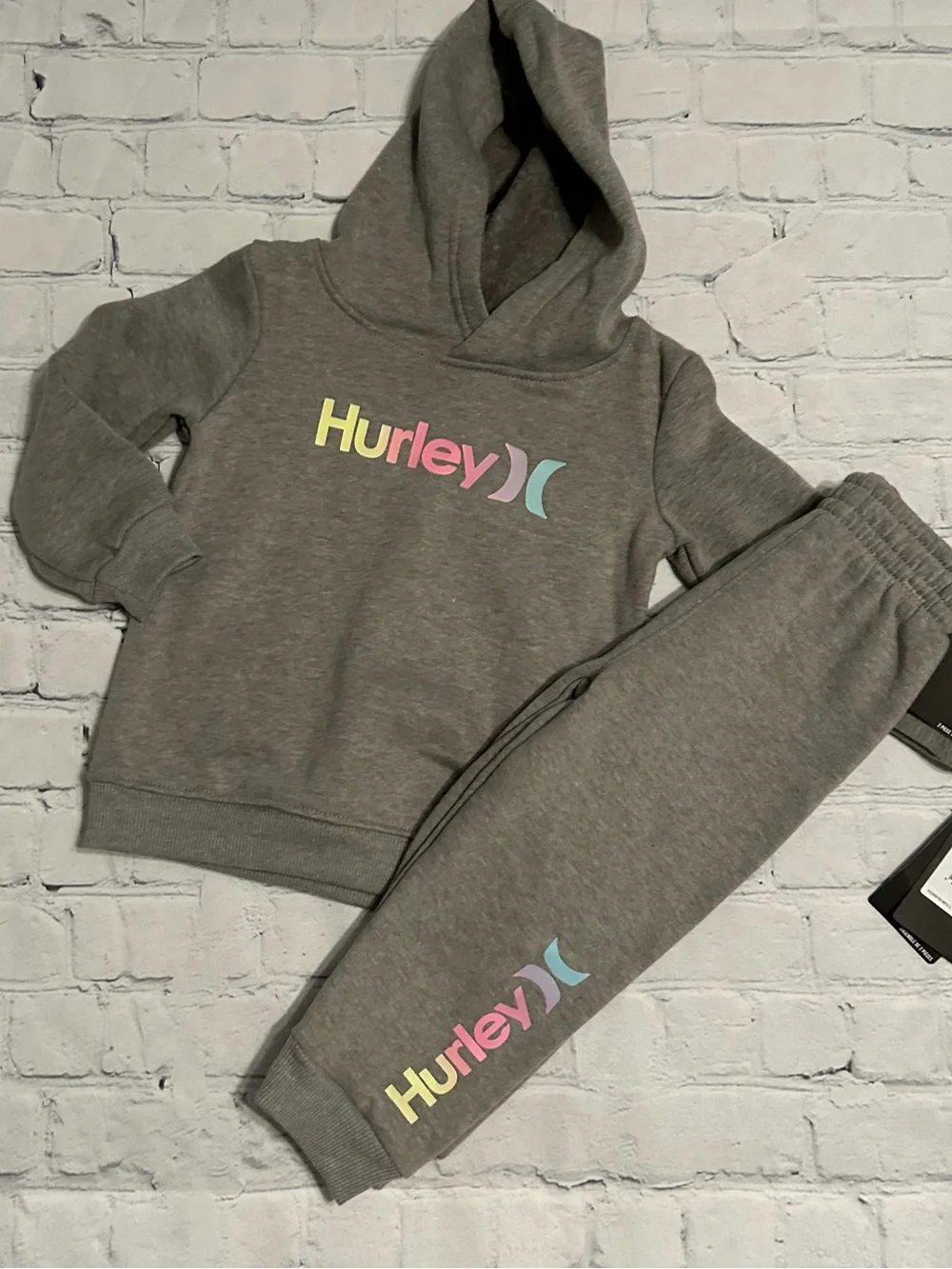 NWT Hurley Toddlers Joggers & Sweatshirt Set - Pastel Multicolor Logo (24 Mos)